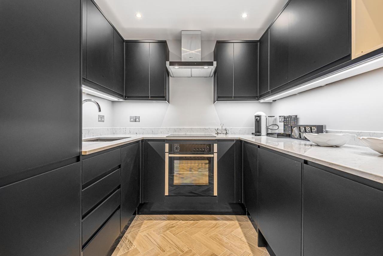Luxury Living In Knightsbridge Balcony Views Of Harrods, 2Br2Ba With Ac Apartment London Ngoại thất bức ảnh